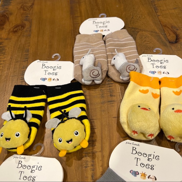 Lot Of 8 Pair Boogie Toes Socks Size 0-1 New W Tags rattle Various - Picture 3 of 7